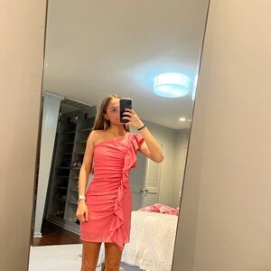 Elegant Pink One-Shoulder Dress